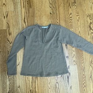Long sleeve V-neck striped shirt